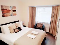 The 22 Hotels in Enfield