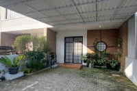 Villa Koji Lembang Hotels near The Nice Park Bandung