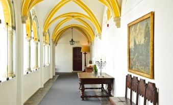 Pousada Convento de Evora – Historic Hotel