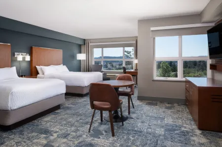 Four Points by Sheraton Victoria Gateway