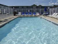 SeaLoft Oceanfront Hotel Hotel dekat Bar Seacrets