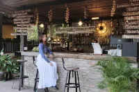 Kirirom Hillside Resort - bar