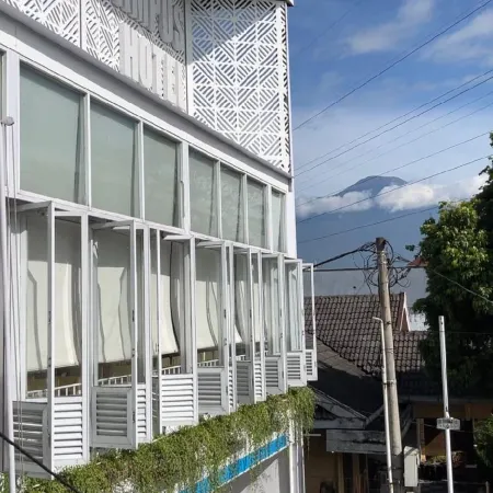 Wisata Niaga Campus