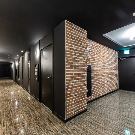 Brown Dot Hotel Jeonggwan Отели рядом с достопримечательностью «Пляж Имранг»