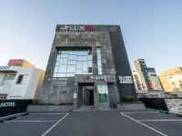 Seogwipo Lux Hotel Hotels near Bong-Wonsa