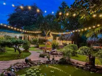 Garden Homestay Hotels in Liên Hà
