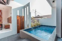 Nemuru Villa Ubud Anyer فنادق في أنيار