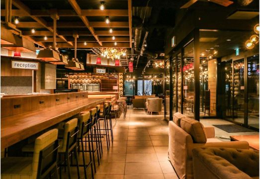 1. 우메다홀릭 호텔..