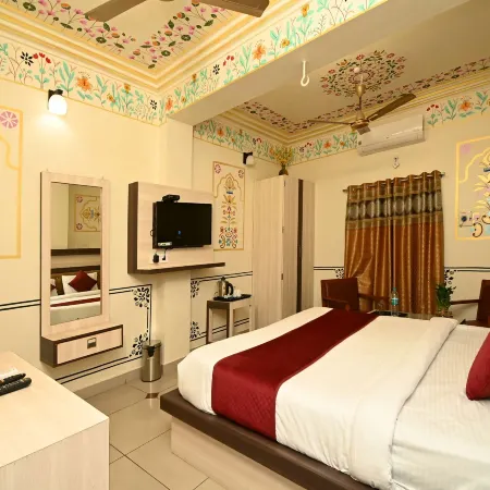 Virasat Mahal Heritage Hotel-Jaipur City Center Отели рядом с достопримечательностью «Торговый центр Pink Square Mall»