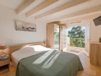 Les Chèvrefeuilles