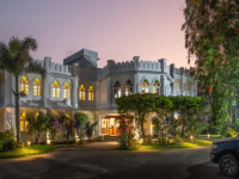 慕那爾堡酒店 欽納卡納爾酒店