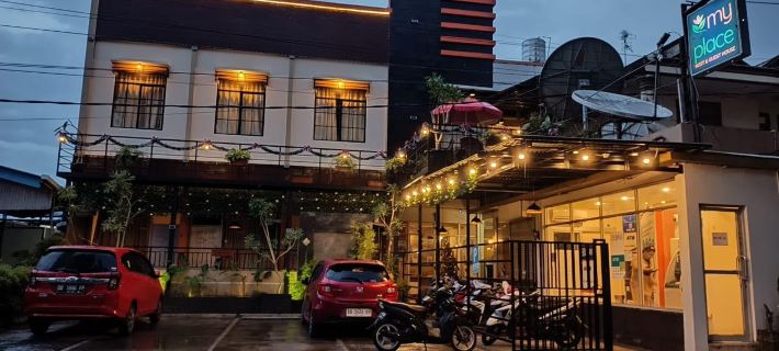 My Place Guest House Manado Hotels in Manado