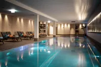Ameron Davos Swiss Mountain Resort - piscina