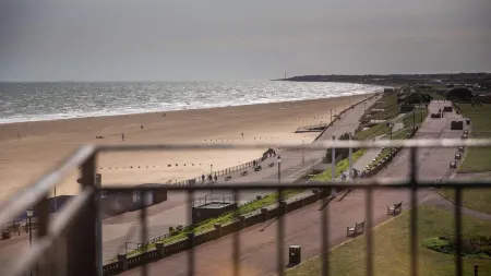 Stunning Sea View Penthouse – 2 Bedroom – 2 Bathroom