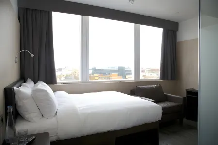The Z Hotel Liverpool Отели рядом со станцией Pier Head