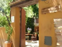Les Velles Escoles Hotels in Gratallops