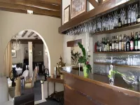 Hôtel Grand Monarque Hotels in Sache