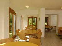 Delémont Youth Hostel Hotel di Delemont