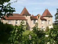 La Ferme Aux Biches Hotels near Ecluse 3 de Briennon