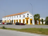 As Chucena Hotels in Pilas