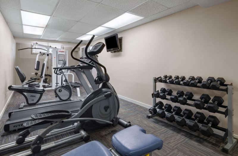 Travelodge by Wyndham Fort McMurray photo 2