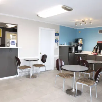 Days Inn by Wyndham Monroe La