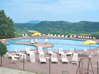 Faro Rosso - Pools