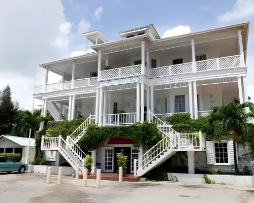 The Great House Inn โรงแรมในเบลีซซิตี้