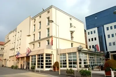 Logis Hôtel du Haut-Bugey Cure de Veyziat 주변 호텔