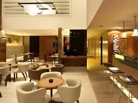 리츠 호텔 레블롱 레블롱 비치 주변 호텔
