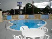 Relax Inn Yreka Hotels in Yreka