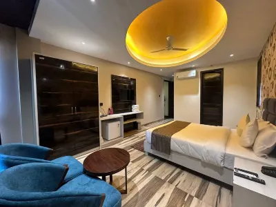 Hotel Hardik Palacio Varanasi Junction 주변 호텔