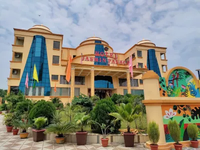 Hotel Jasmin Palace 유트칼 구라바 마두수단 공원 주변 호텔