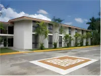 Hotel Poza Rica Inn - พร้อมWifi