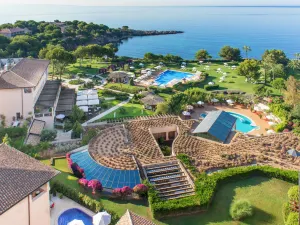 The St. Regis Mardavall Mallorca Resort