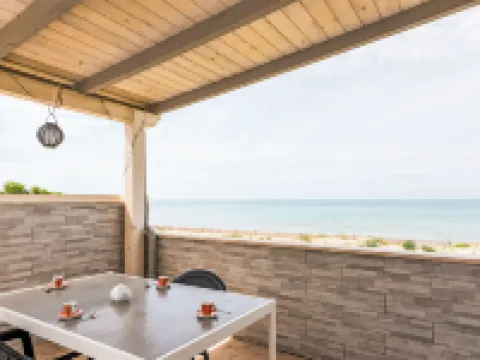 Rome's Beach House 1