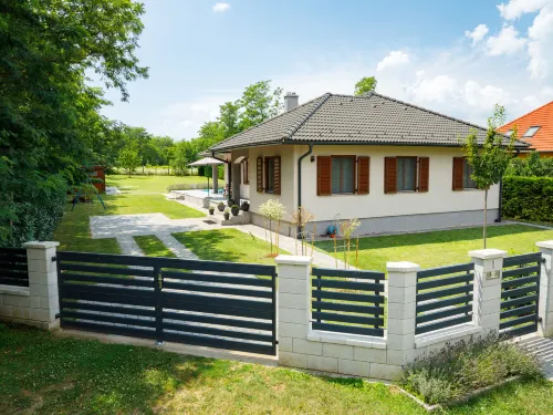 Aschbacher - Swimmingpools