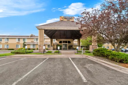 Comfort Inn West