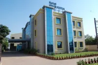 Treebo Y Hotels Elite, Khandagiri