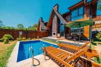 Sapanca Grandwooden SUİT VİLLAS - con vista montagne
