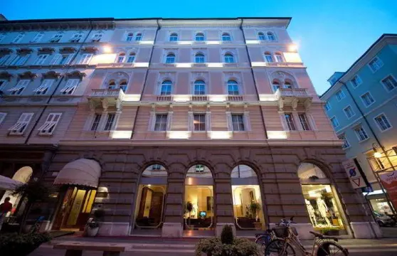 康堤內塔雷酒店