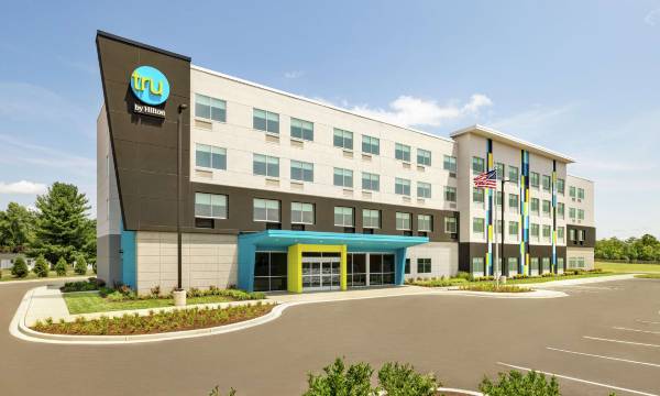 Tru by Hilton Martinsburg