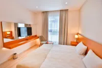 Caddemm Inn Hotel