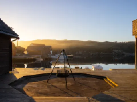 Pale Hotels in Bomlo