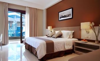 MENARA LAUT HOTEL