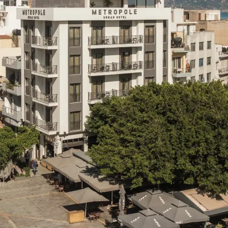 Metropole Urban Hotel