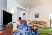 Fairfield Inn & Suites Madison East