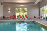 Holiday Inn Express & Suites DALTON - MARKET ST by IHG - Swimmingpools
