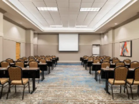 エンバシー スイーツ バイ ヒルトン コロンバス ダブリン ダブリンのホテル