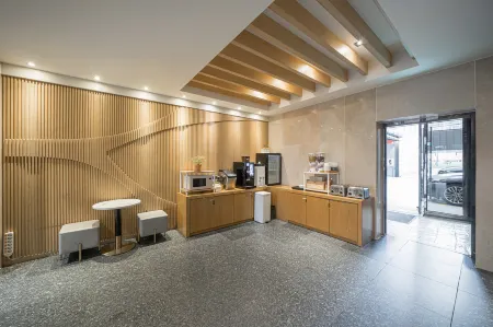 Win Hotel Отели в г. Пхохан